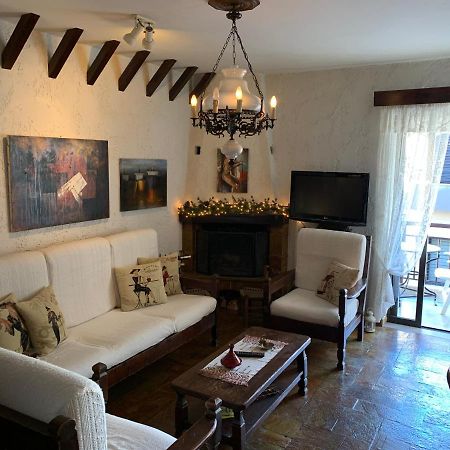 The Rustic Hug Appartement Athene Buitenkant foto